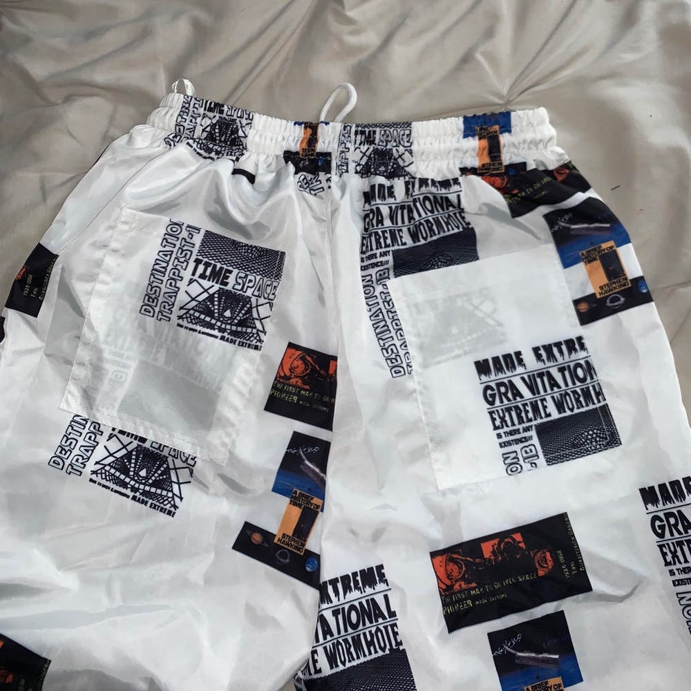Pants - Picture 4 of 7